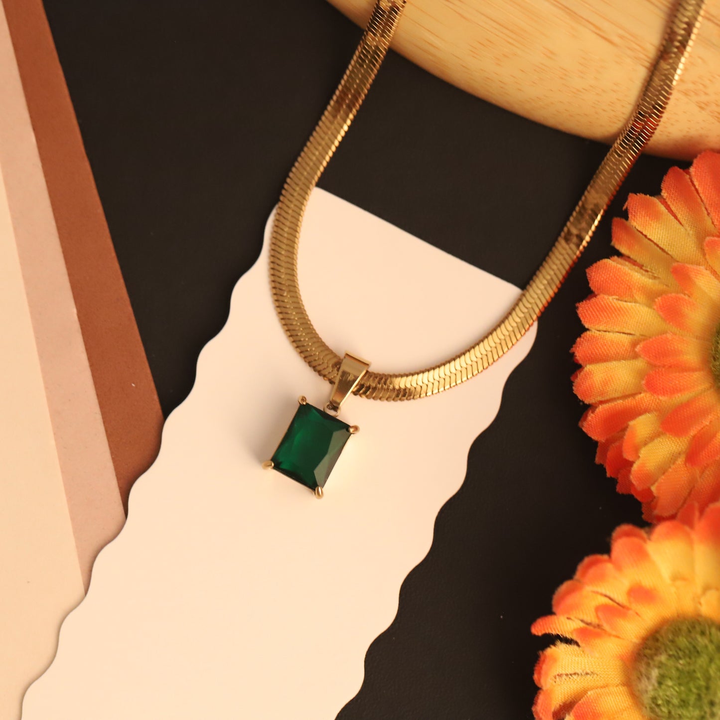 Durable 22K Gold Plated Stainless Steel Green Stone Chain Pendant