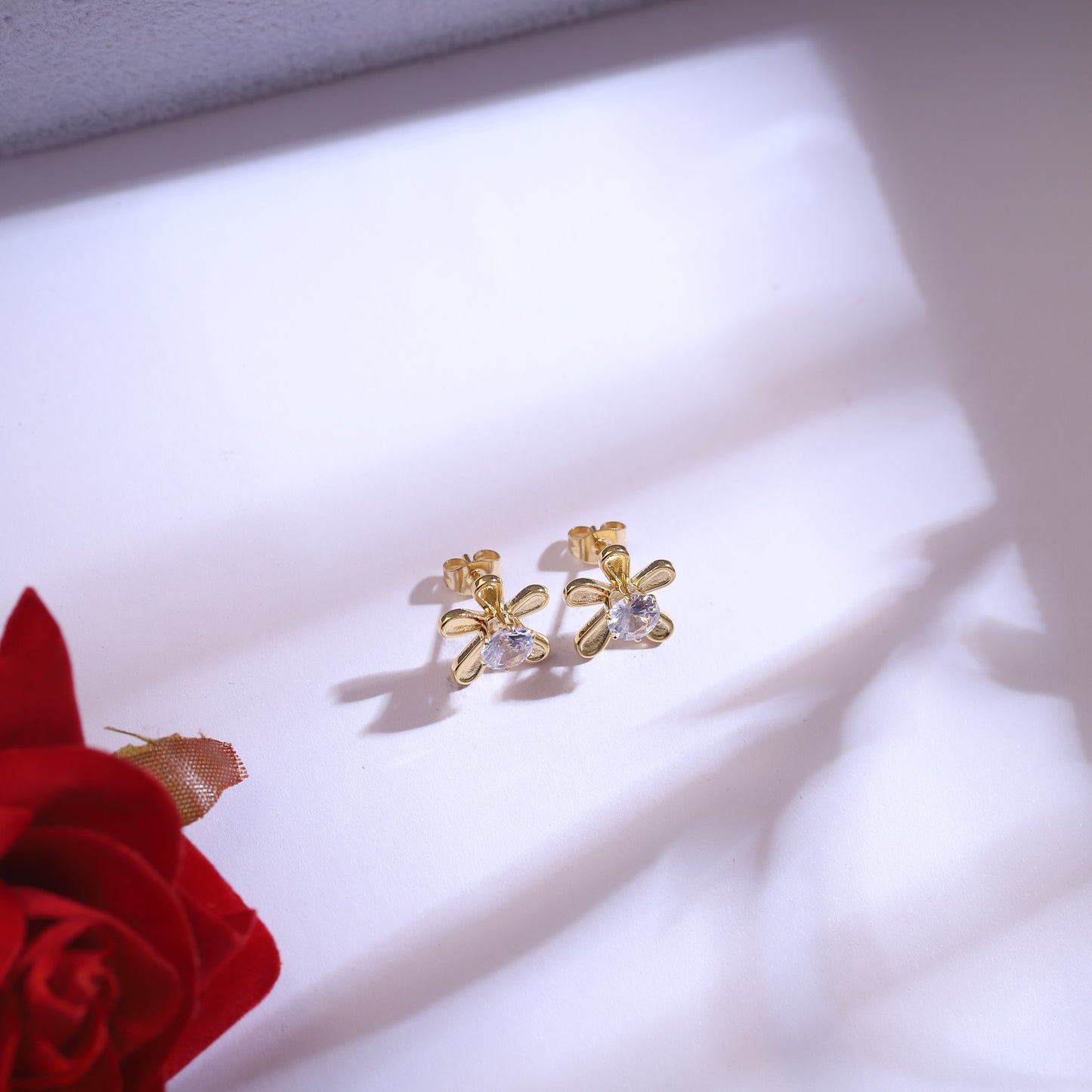 Golden Flower & Crystal Drop Necklace | Clear Gemstone Floral Y-Necklace