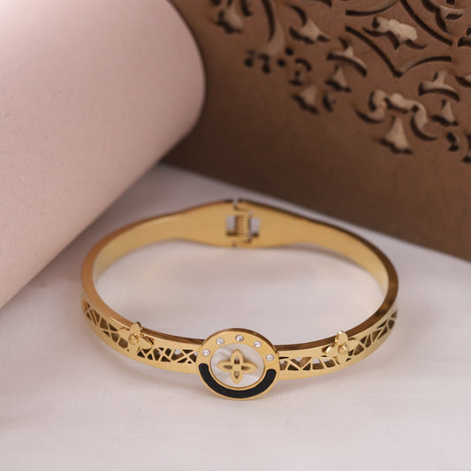 Golden Kada Bracelet