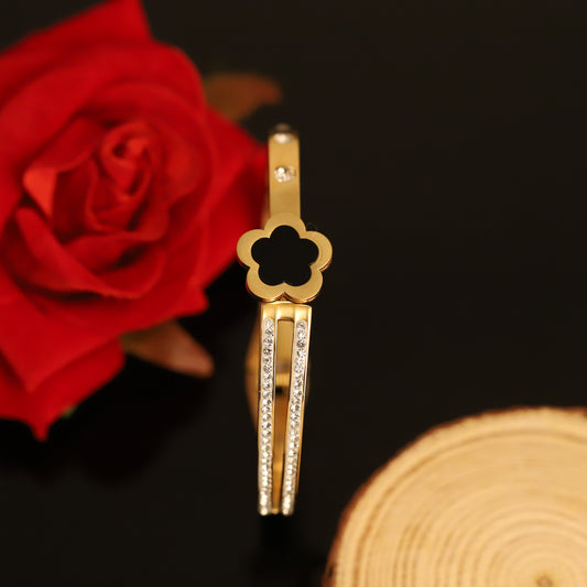 Elegant Gold Four-Leaf Clover Bangle with Crystal Pave Detail | Lucky Charm Bracelet