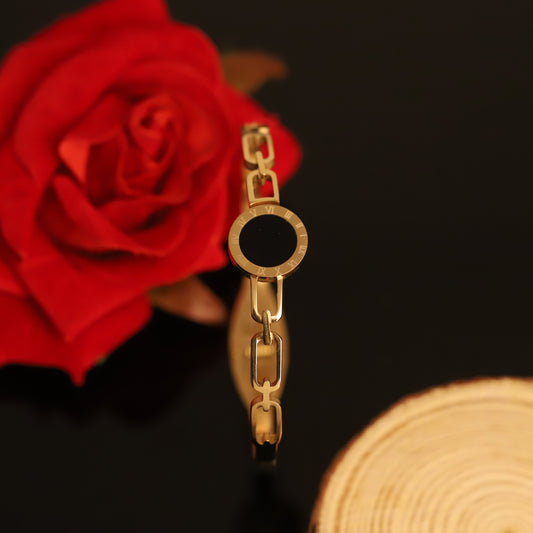Gold Roman Numeral Chain Bracelet | Classic Design Bangle