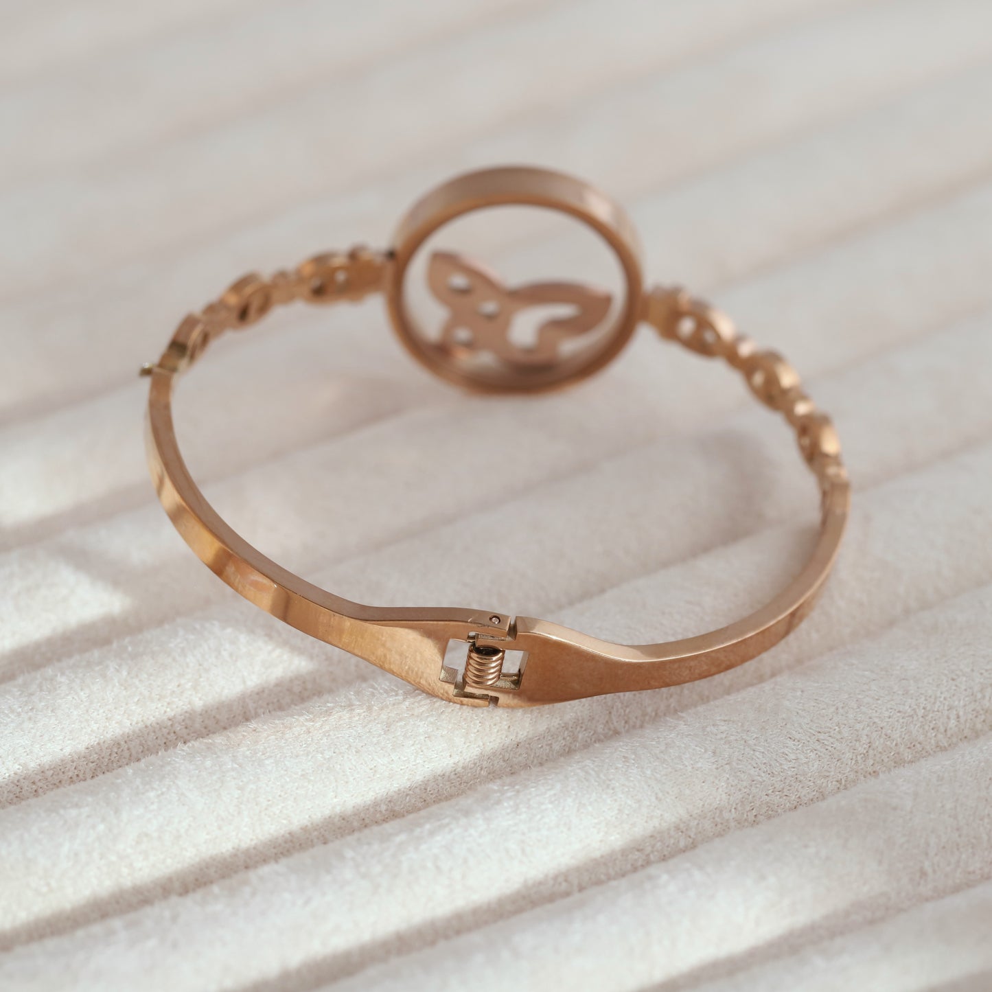 Elegant 18k Rose Gold Plated Resin Art Bracelet