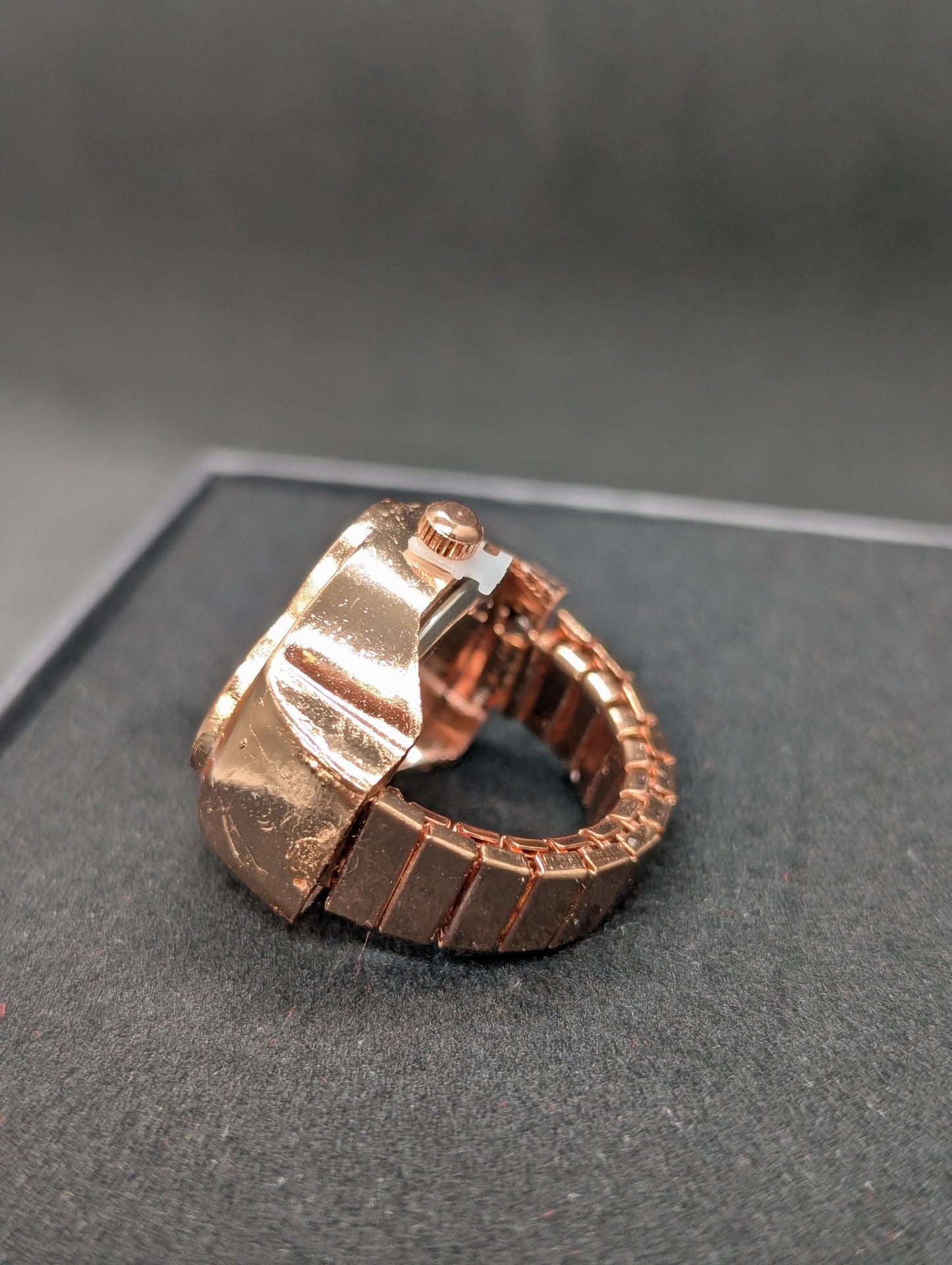 Elegant Red and Rose Gold Floral Ring Watch - Adjustable Quartz Finger Watch with Sparkling Rhinestones