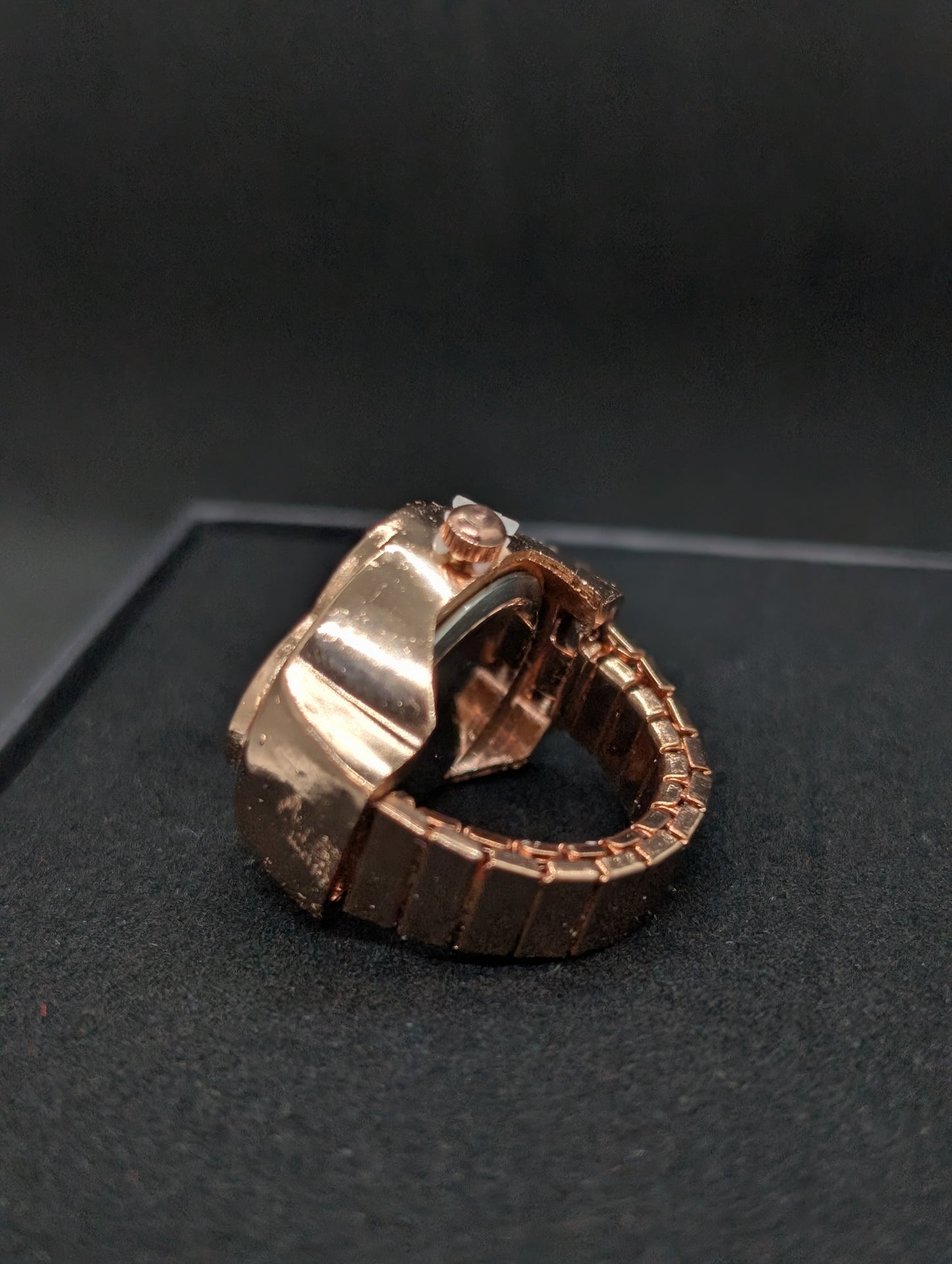 Rose Gold Clover Finger Ring Watch for Women | Vintage Crystal Quartz Analog Ring Watch