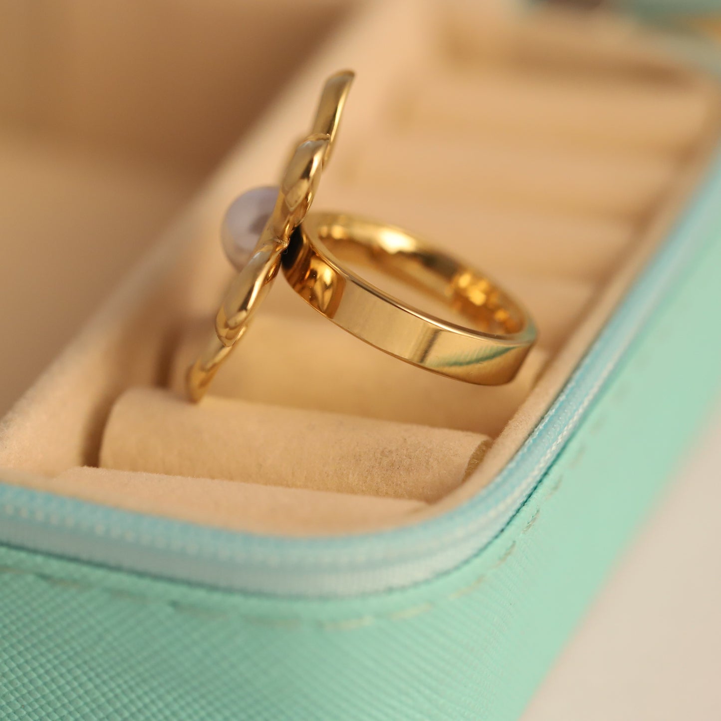 Classic Gold Flower Ring with Pearl - Adjustable Floral Jewelry