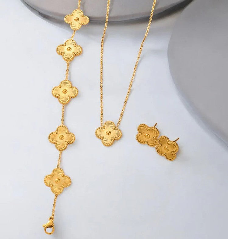 Gold Clover Jewelry Set: Necklace, Bracelet & Earrings