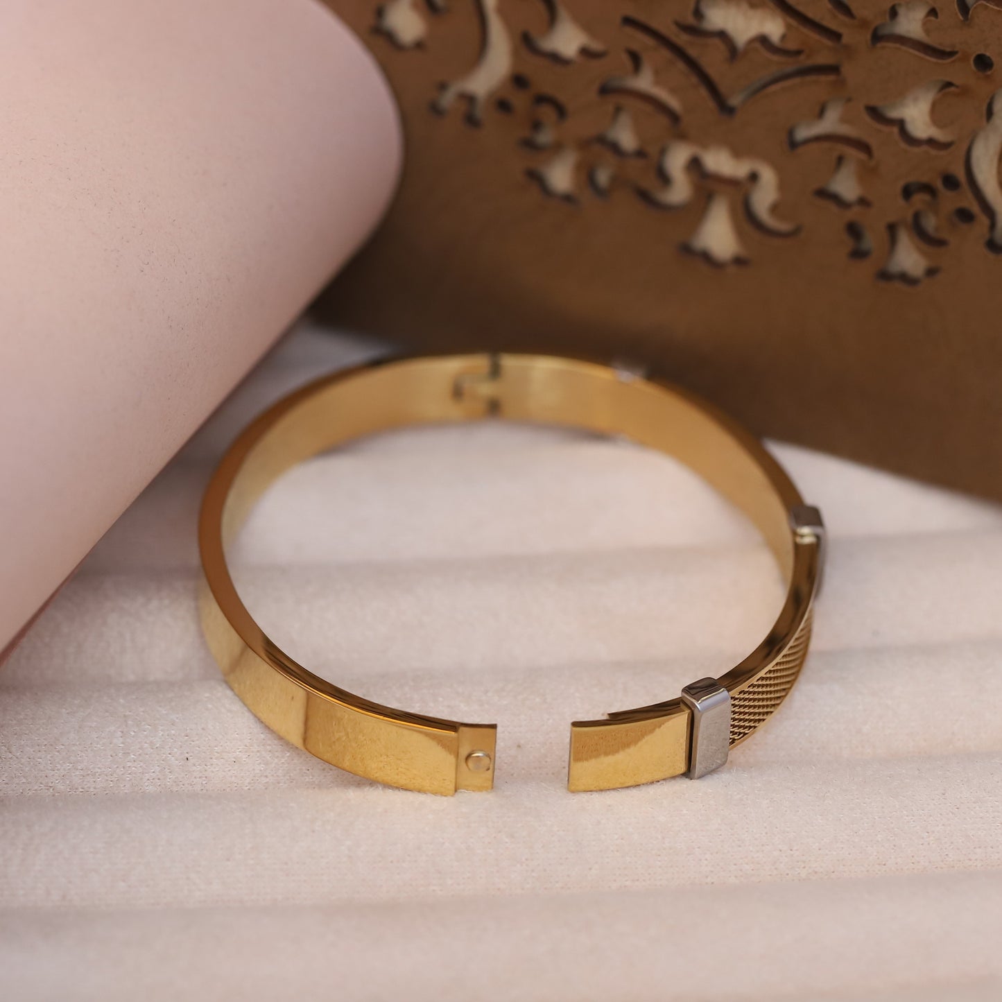 Mesh Inlay Gold Bangle for Men | Modern Textured Stainless Steel Bracelet