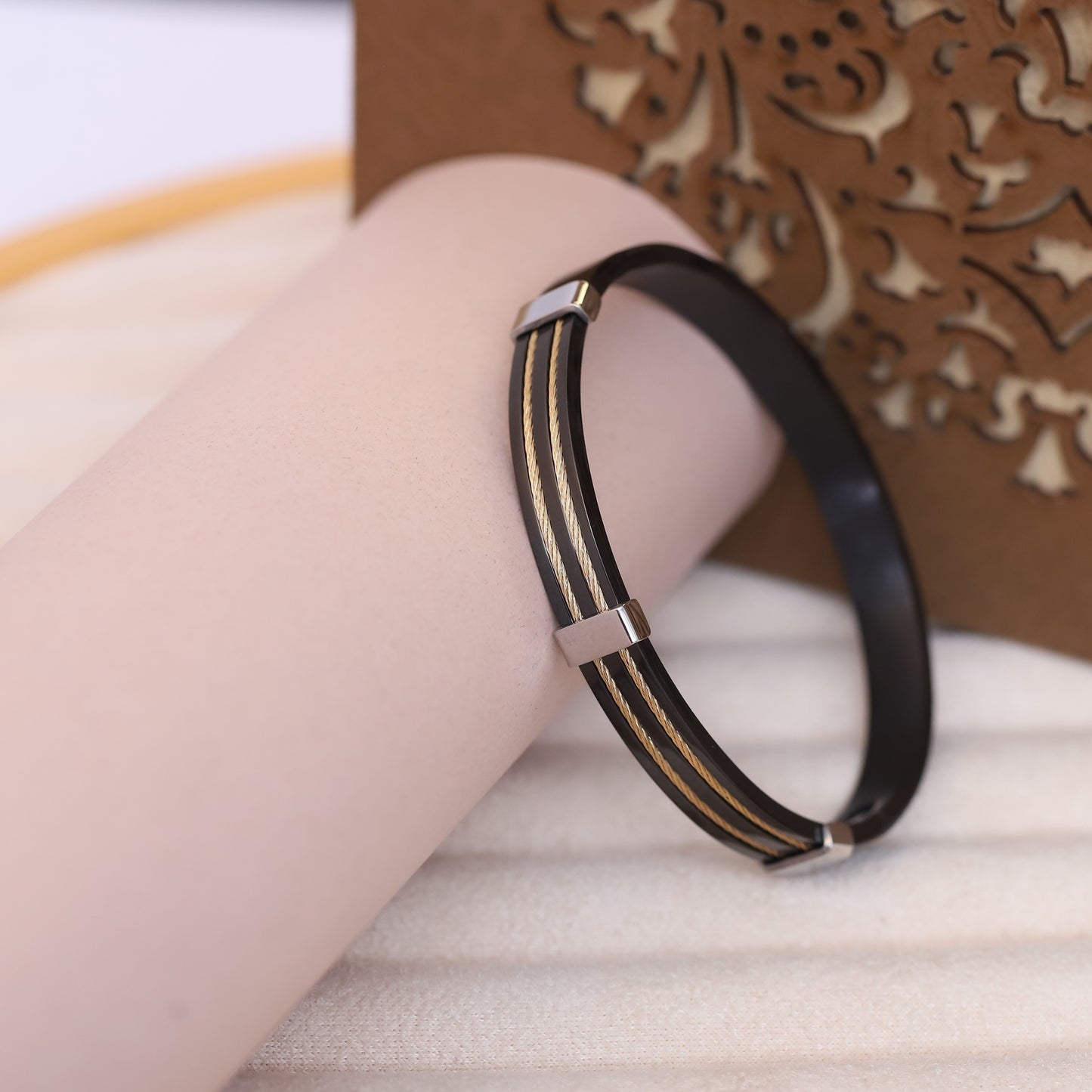 Modern Black and Gold Wire Bracelet - Sleek, Minimalist, and Stylish.
