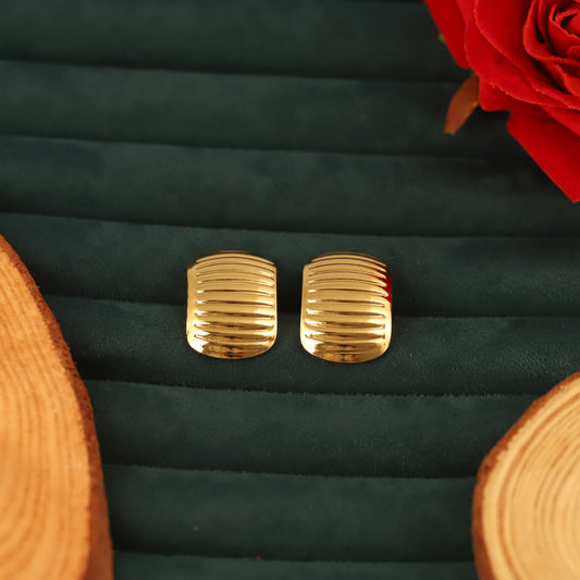 Chic Gold Ribbed Dome Stud Earrings