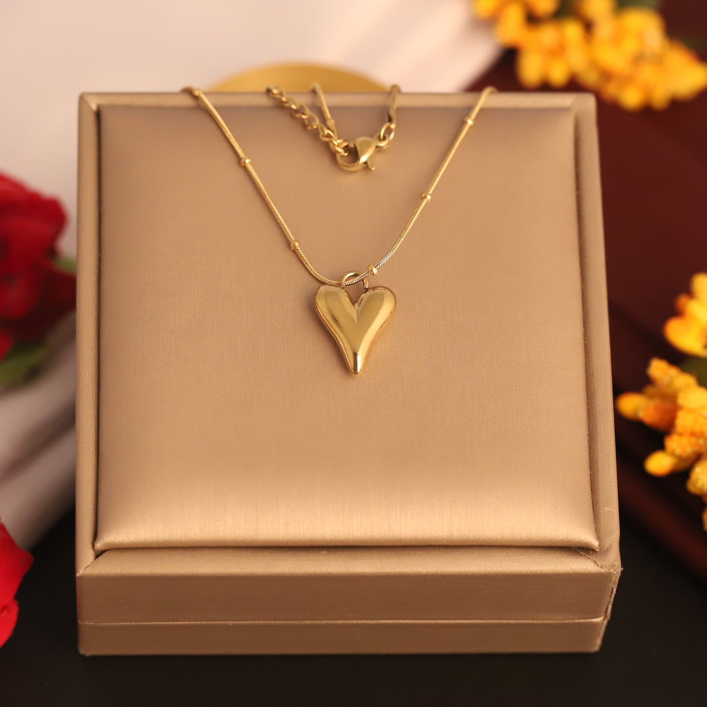 Heart-shaped pendant