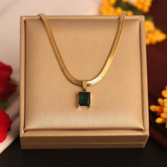 Durable 22K Gold Plated Stainless Steel Green Stone Chain Pendant