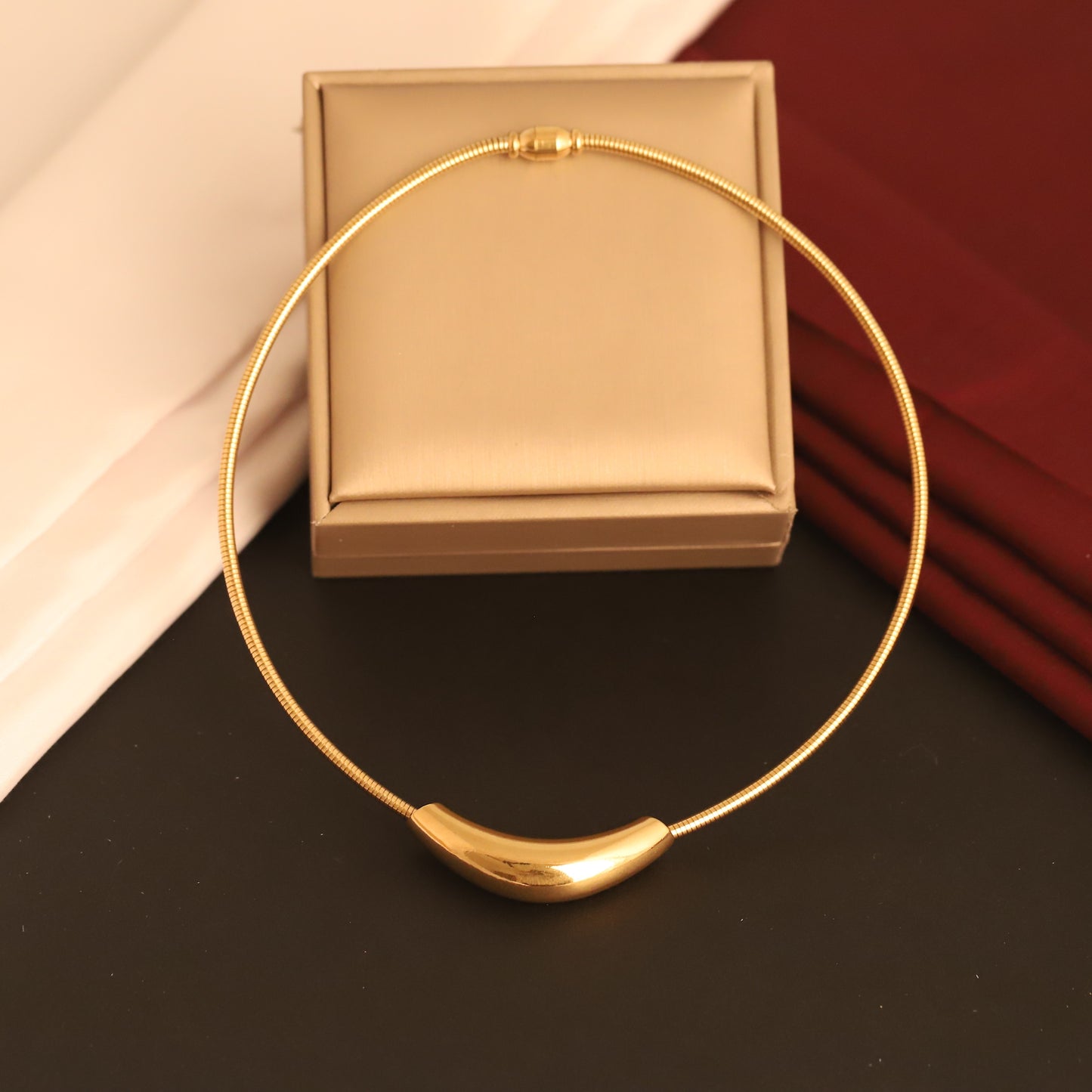 Stainless Steel Magnetic Lock Pendant