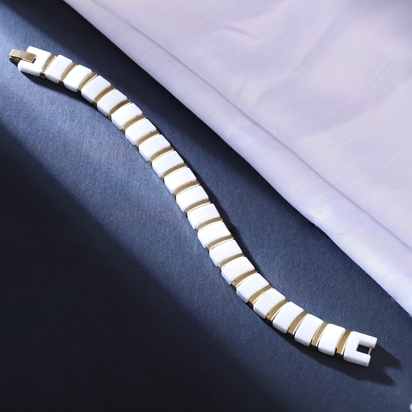 Elegant White Ceramic & Gold Link Bracelet - Men's Modern Jewelry