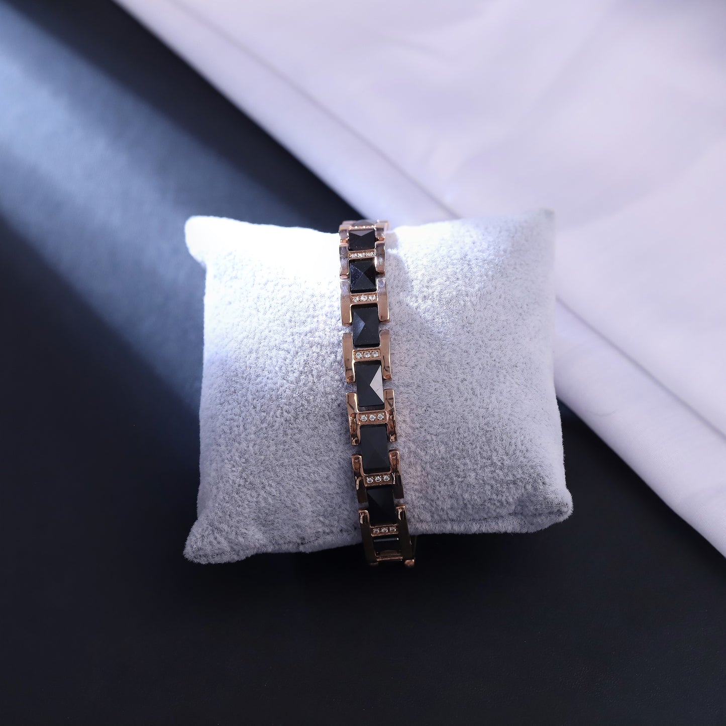 Men's Black & Rose Gold-Tone Link Bracelet with Geometric Accents | Modern Statement Piece