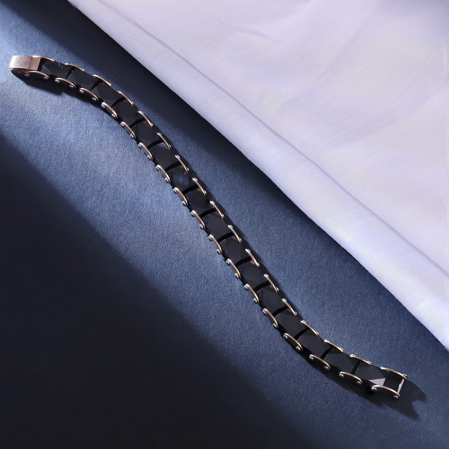 Sleek Black Ceramic & Gold-Tone Link Bracelet for Men | Modern Minimalist Jewelry