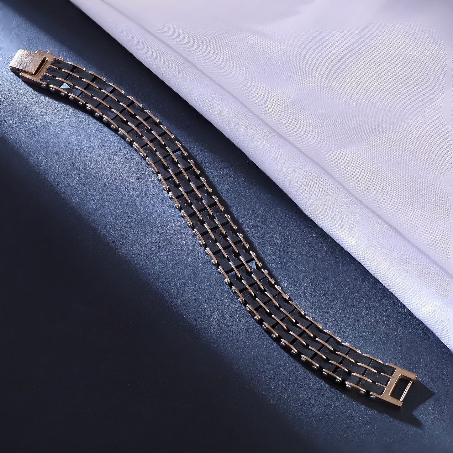 Sleek Black Ceramic & Gold Link Bracelet with Subtle Accents - Modern Men Jewelry