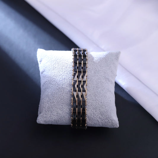 Sleek Black Ceramic & Gold Link Bracelet with Subtle Accents - Modern Men Jewelry