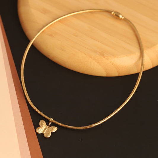 Trending Butterfly Pendant Necklace with Magnetic Lock - Unique & Elegant