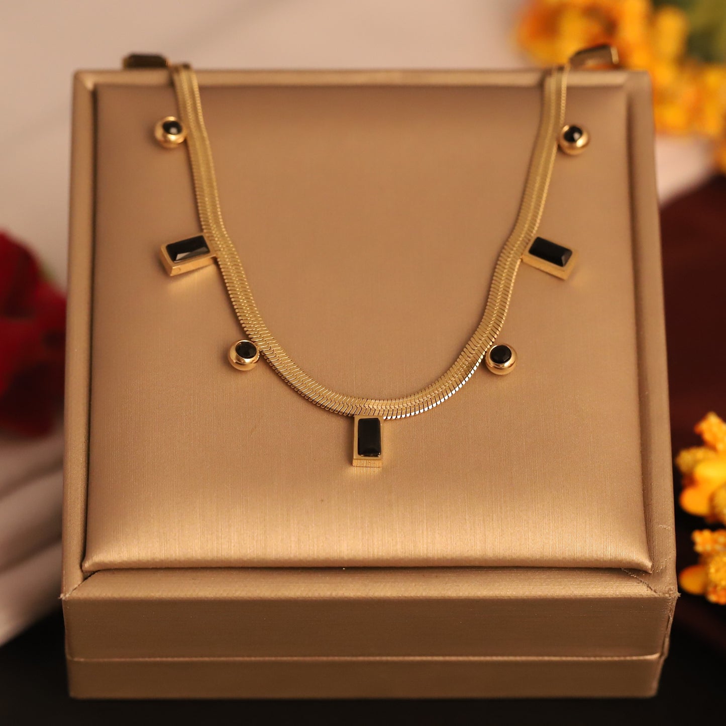 18K Gold Plated Engraved Round Pendant Necklace | Anti-Tarnish & Waterproof