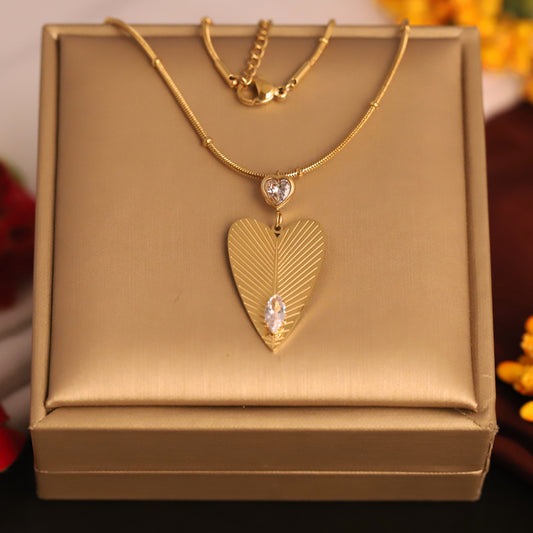 Textured Heart & Crystal Pendant Necklace | Gold Delicate Jewelry
