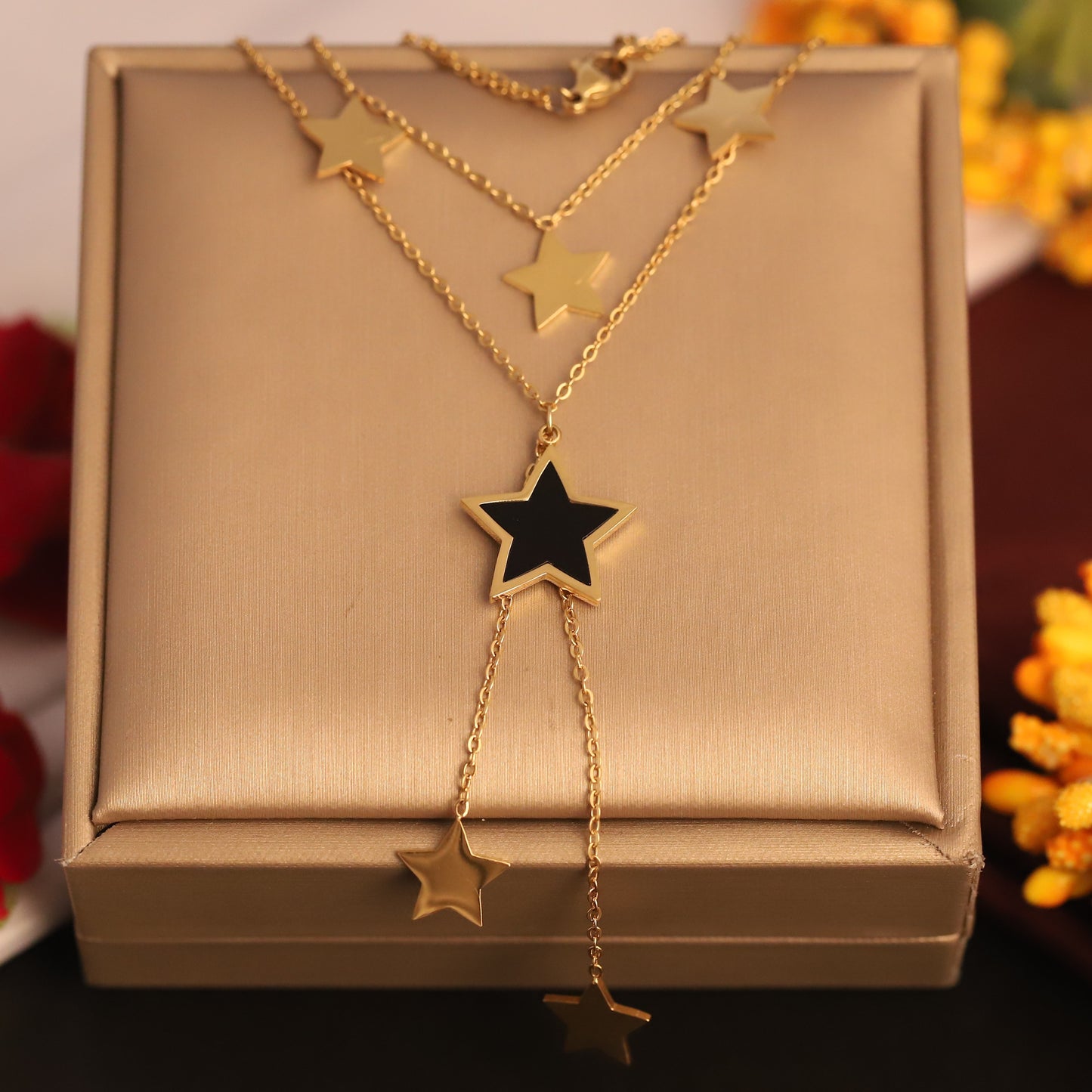 Chic Gold & Black Star Pendant Set | Multi-Layered Fashion Accessory