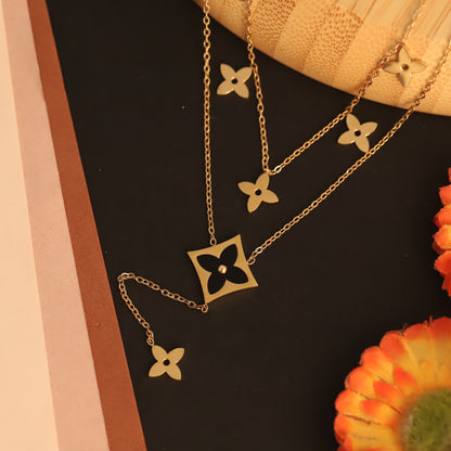 Elegant Gold Clover Layered Necklace Set | Women's Fashion Pendant