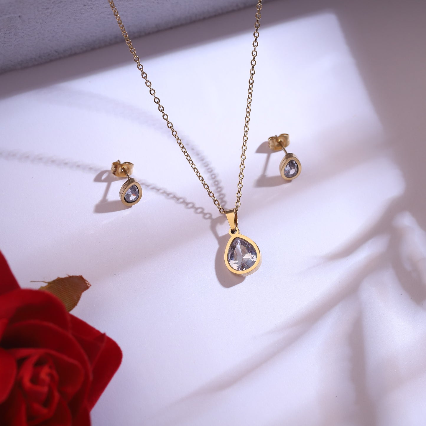 Classic Gold & Crystal Teardrop Set