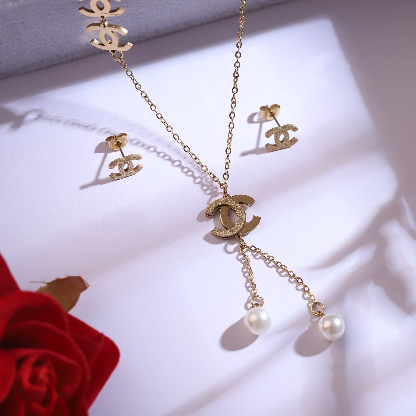 Golden Double C Charm Necklace Set