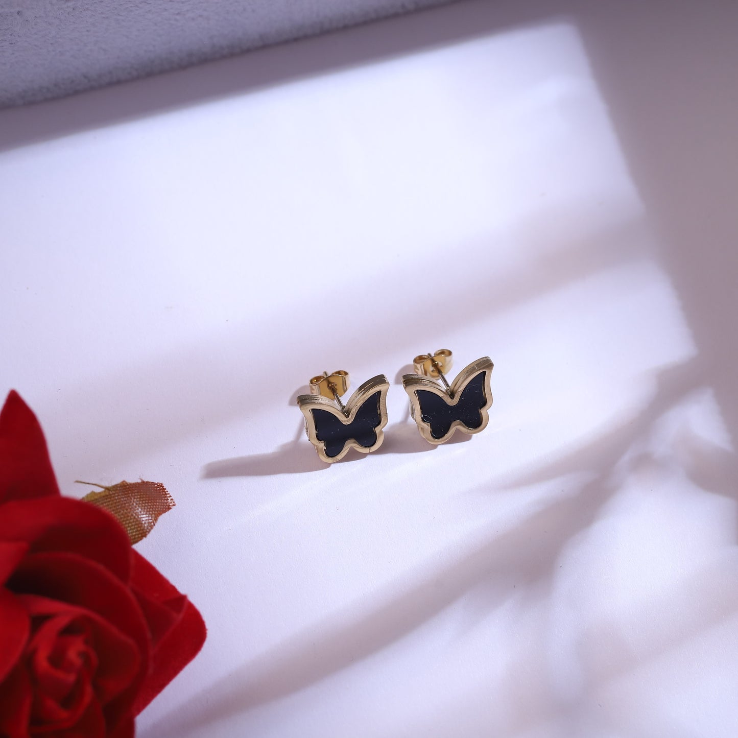 Elegant Butterfly & Crystal Jewelry Set - Gold Necklace & Earrings