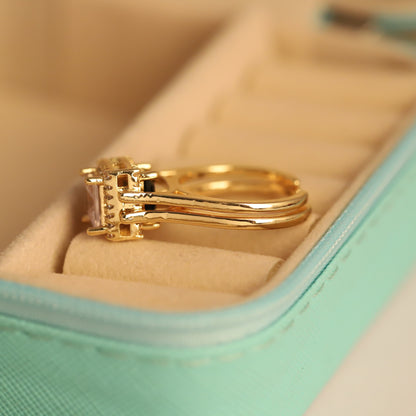 Glamorous Stone & Diamond Gold Ring