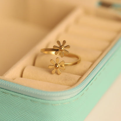 Dainty Gold Daisy Flower Ring - Adjustable Floral Jewelry