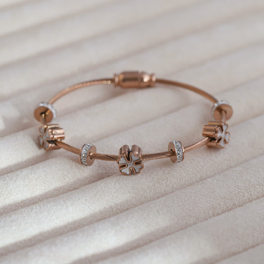 Elegant 22k Gold-Plated Bracelet with Floral Design