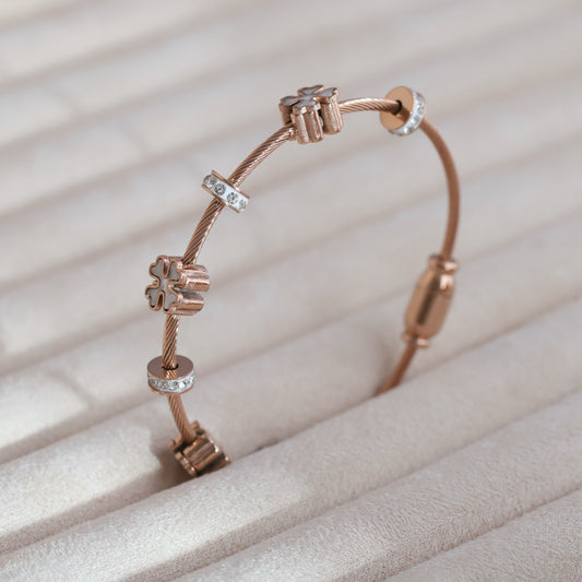 Elegant 22k Gold-Plated Bracelet with Floral Design