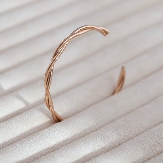 Elegant Rose Gold Plated Bracelet