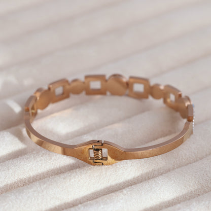 Elegant Rose Gold Bracelet for Women | Delicate Chain Design