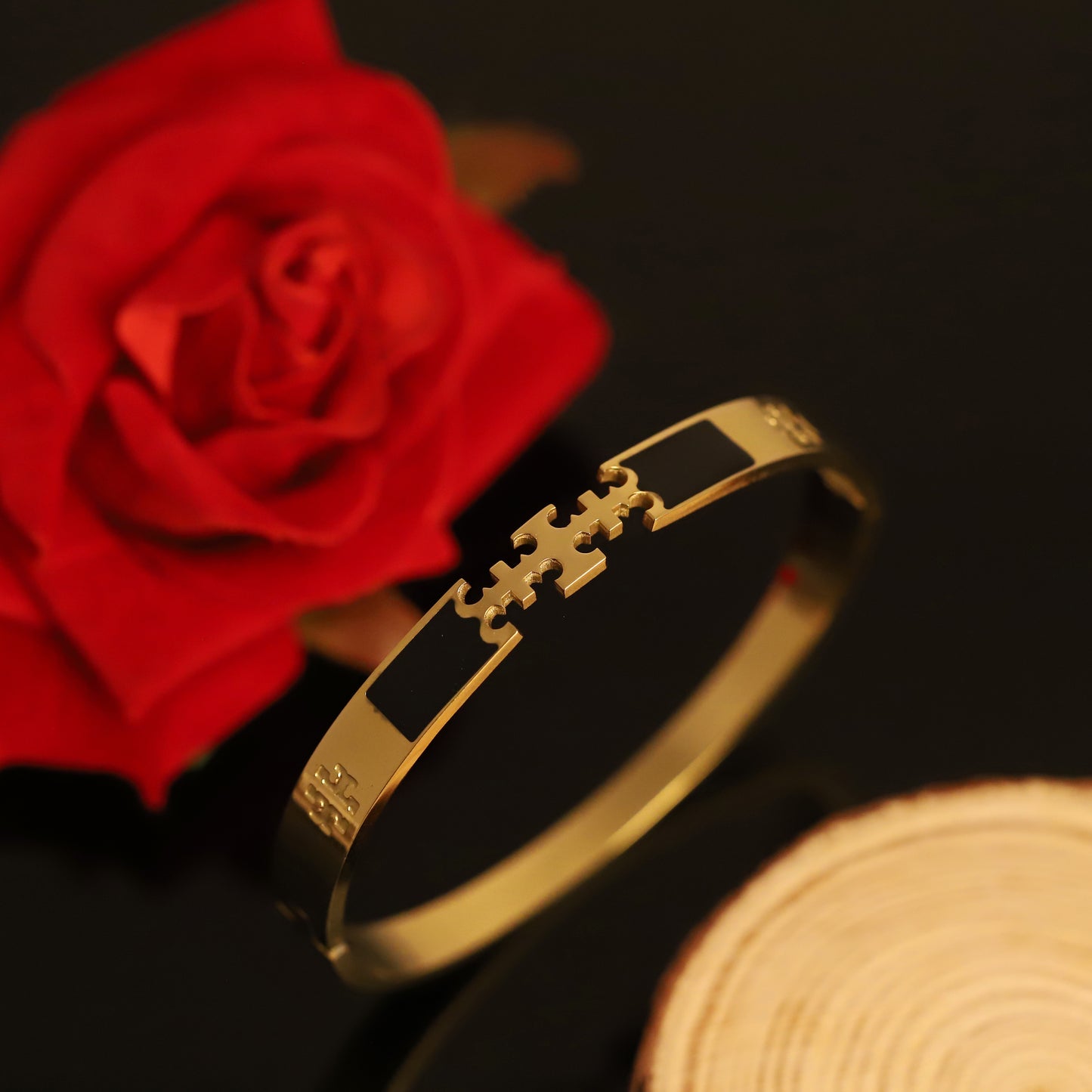 Gold and Black Lucky Clover Bracelet | Stylish Women's Bangle