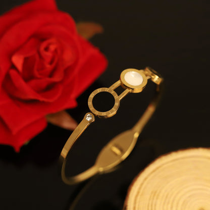 Gold Bangle with White Shell and Roman Numerals | Timeless Elegance