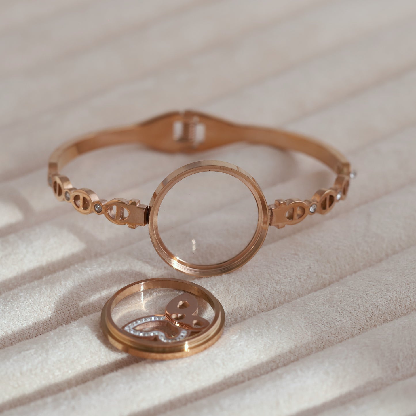 Elegant 18k Rose Gold Plated Resin Art Bracelet