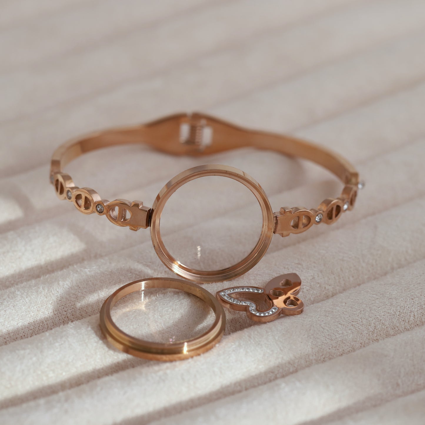 Elegant 18k Rose Gold Plated Resin Art Bracelet