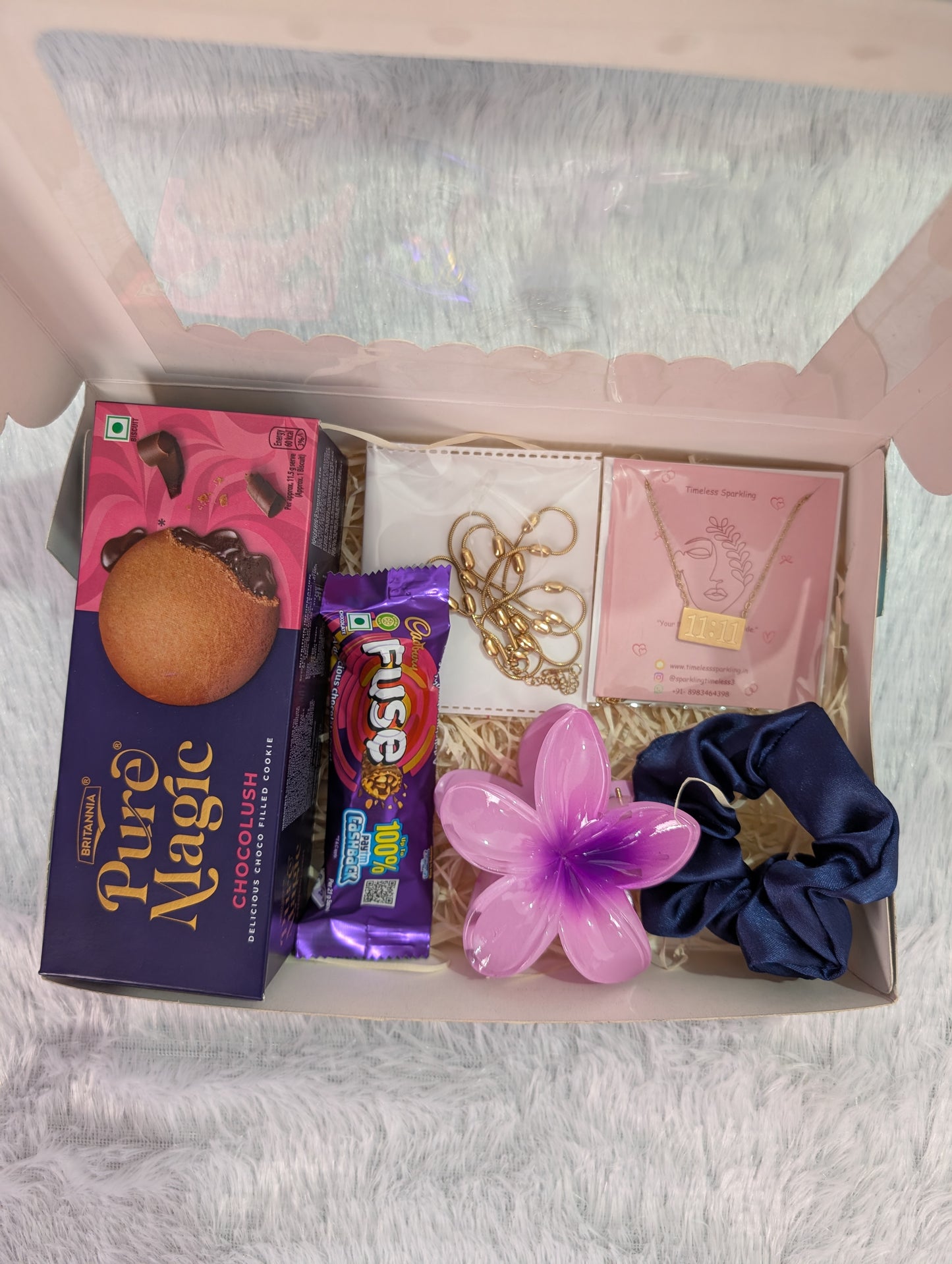 Pretty Gift Hamper for Her