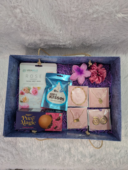 The Luxe Glam Box (Gift Hamper)