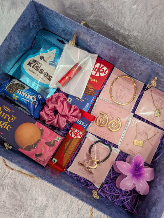 Shine & Sweet Hamper for her