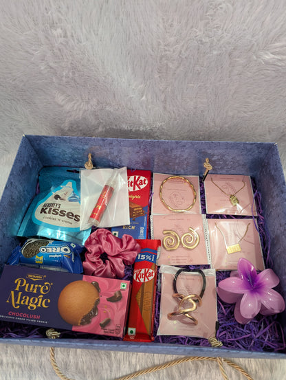 Shine & Sweet Hamper for her