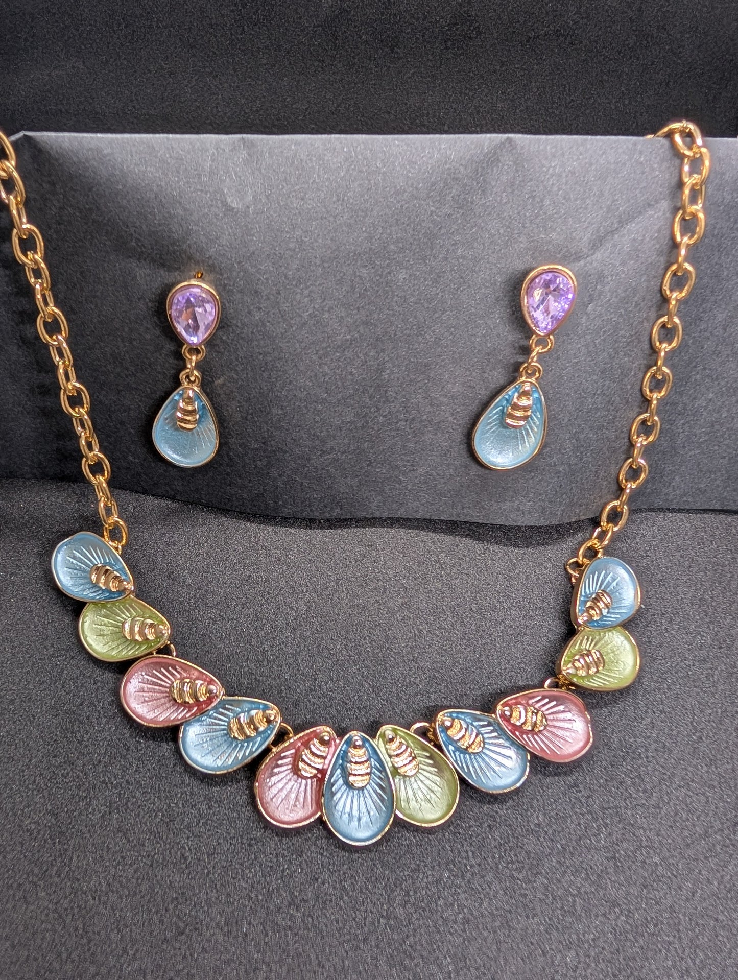 Vintage-Inspired Pastel Enamel Bee Necklace & Earring Set | Gold-Toned Teardrop Statement Jewelry for Women | Whimsical Nature-Themed Gift