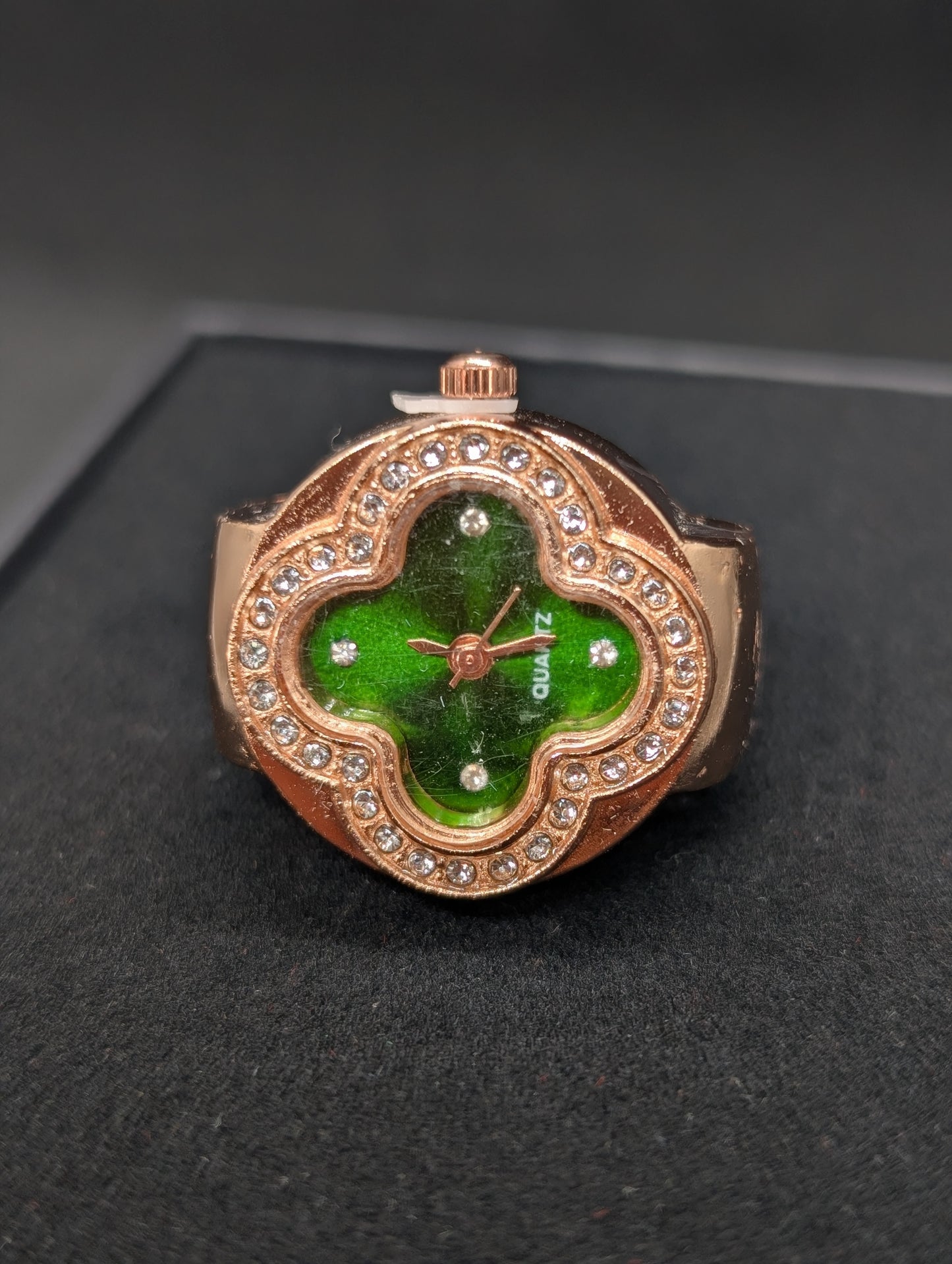 Vintage Rose Gold Clover Finger Ring Watch | Green Dial Quartz Ring Watch for Women