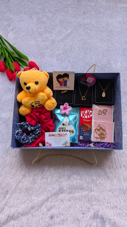 Valentines Luxe Gift Hamper for her✨