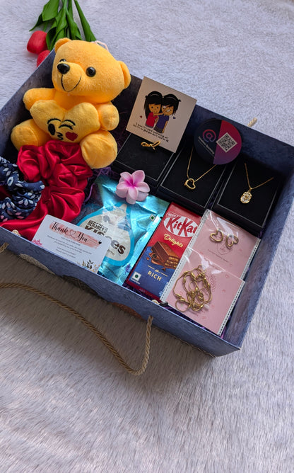 Valentines Luxe Gift Hamper for her✨