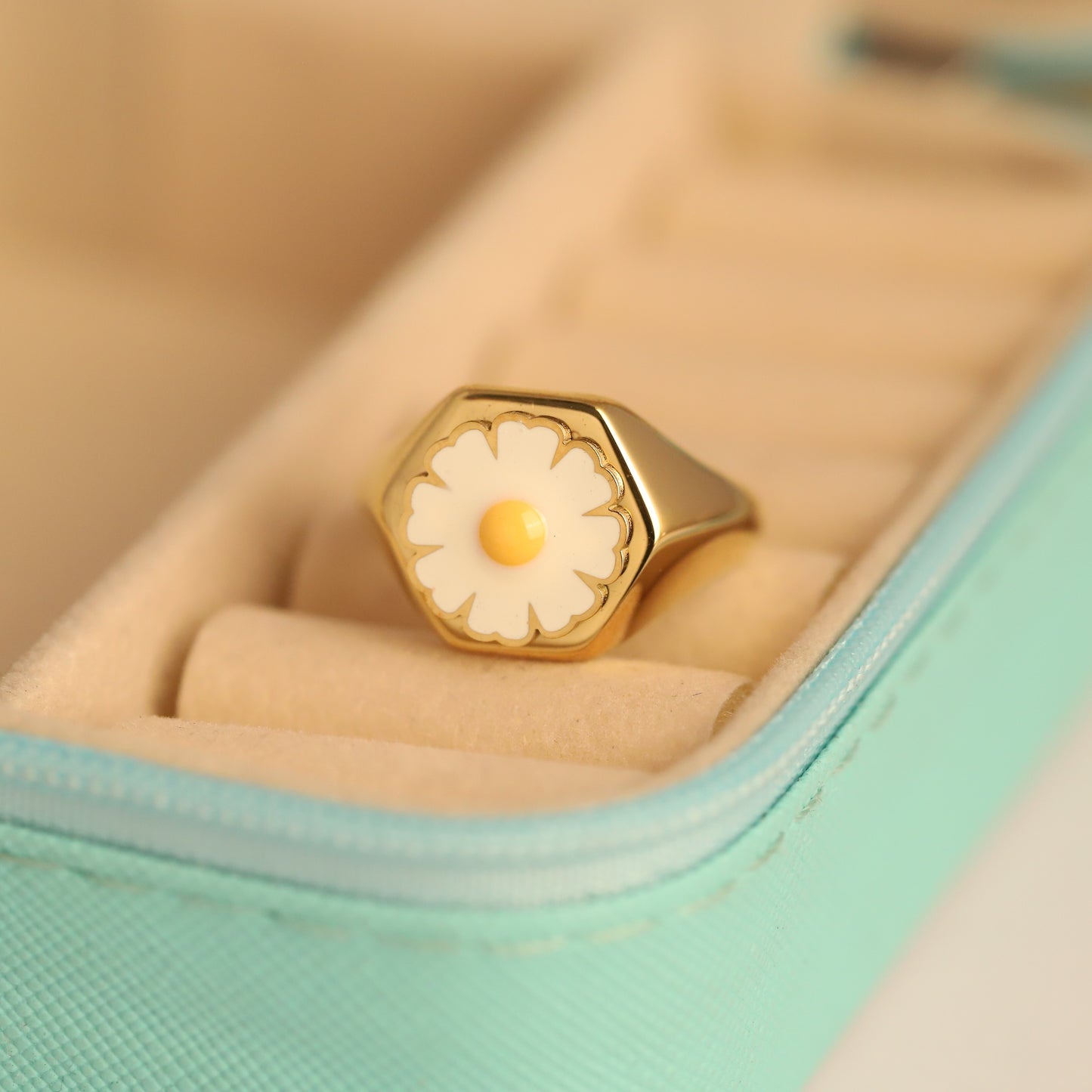 Gold Daisy Signet Ring