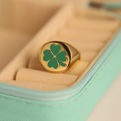 Gold Green Clover Signet Ring