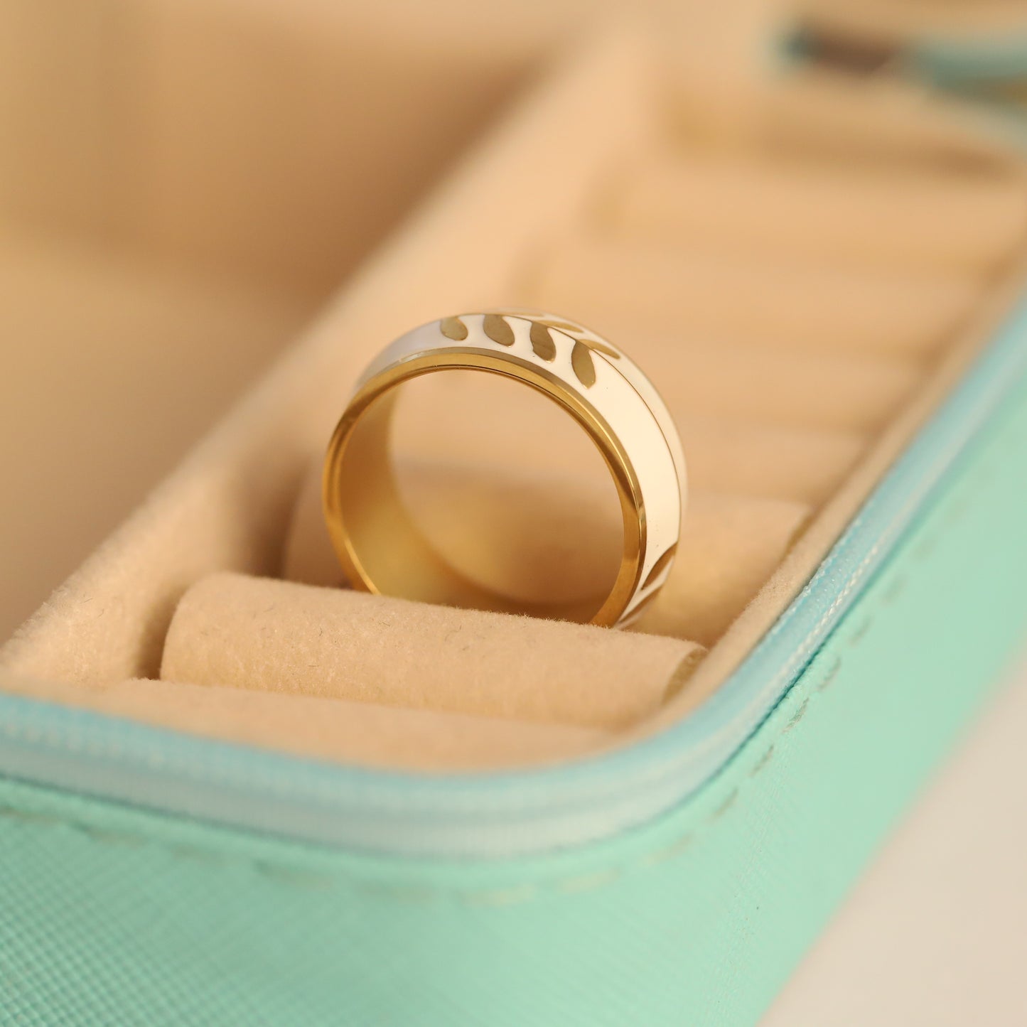 Modern Wide Band Wedding Ring Style | Gold Leaf Pattern Jewelry